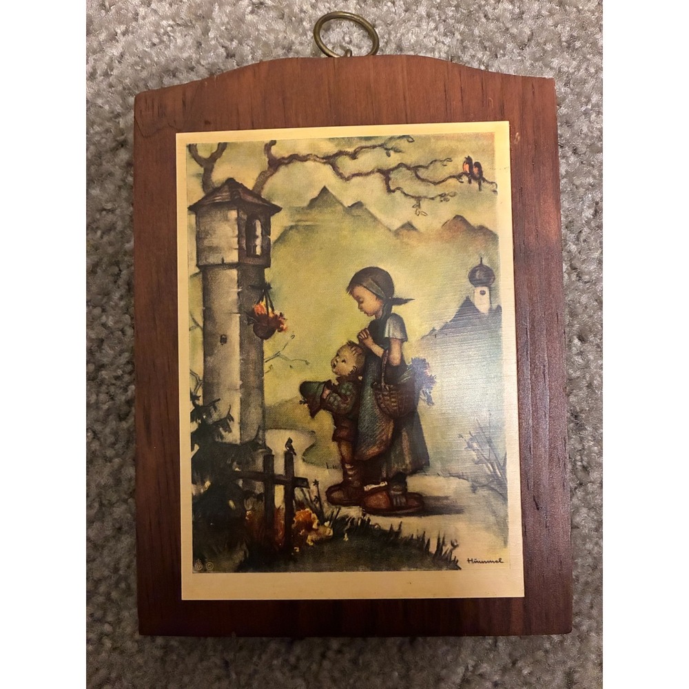 VINTAGE HUMMEL WALL HANGING OF LITTLE GIRL‎ AND BOY, ON MANCHESTER WOOD